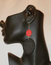 Load image into Gallery viewer, Black Wood Disc and Carved Red Bead Earring WE102
