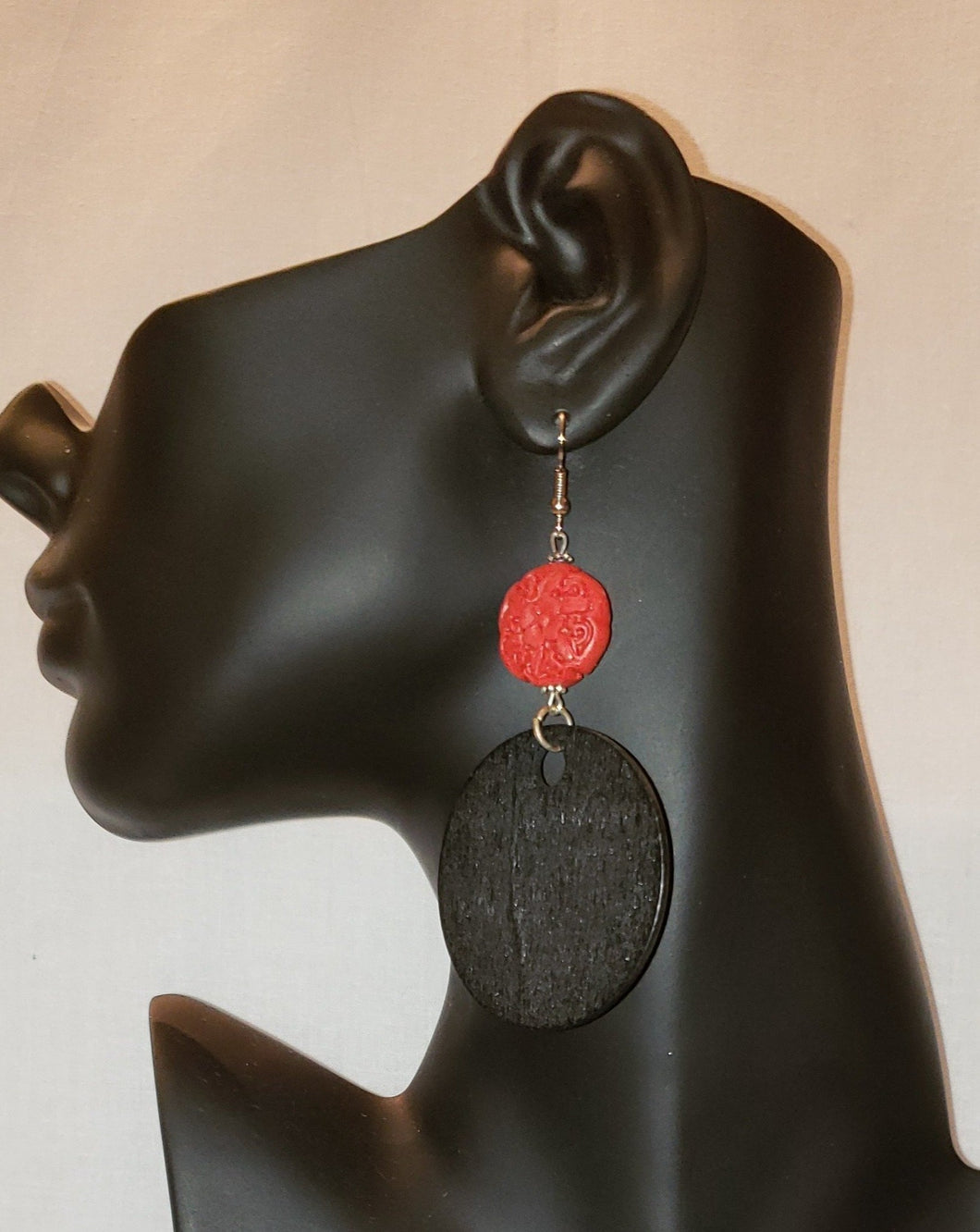Black Wood Disc and Carved Red Bead Earring WE102