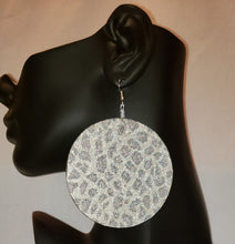 Load image into Gallery viewer, Silvery Leopard Print Earrings #PE106
