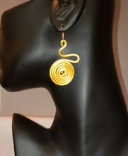 Load image into Gallery viewer, Kyle Gold Aluminum Wire Swirl Earrings
