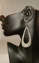 Load image into Gallery viewer, Pewter Oval Earrings
